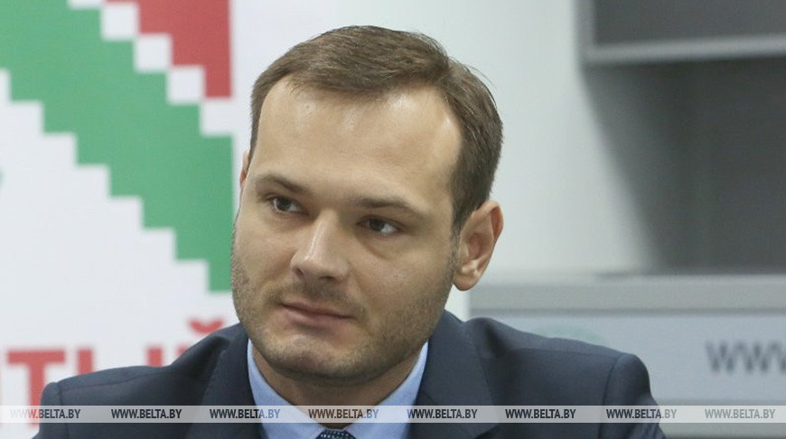 Боровик: санкции одинаково деструктивны и разрушительны для двух сторон