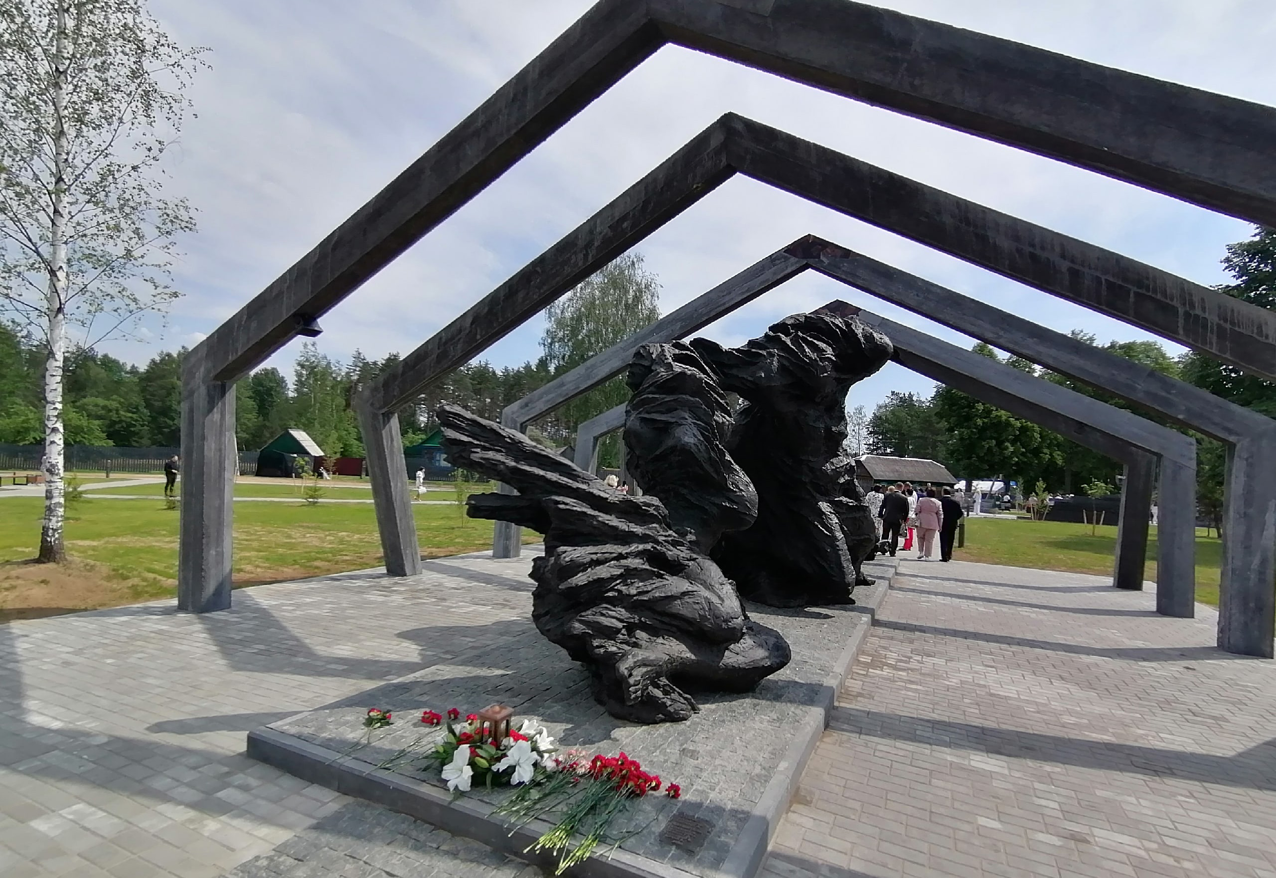 Митинг-реквием "Всенародная боль и память" состоится на мемориальном комплексе в д.Борки Кировского района 20 марта 