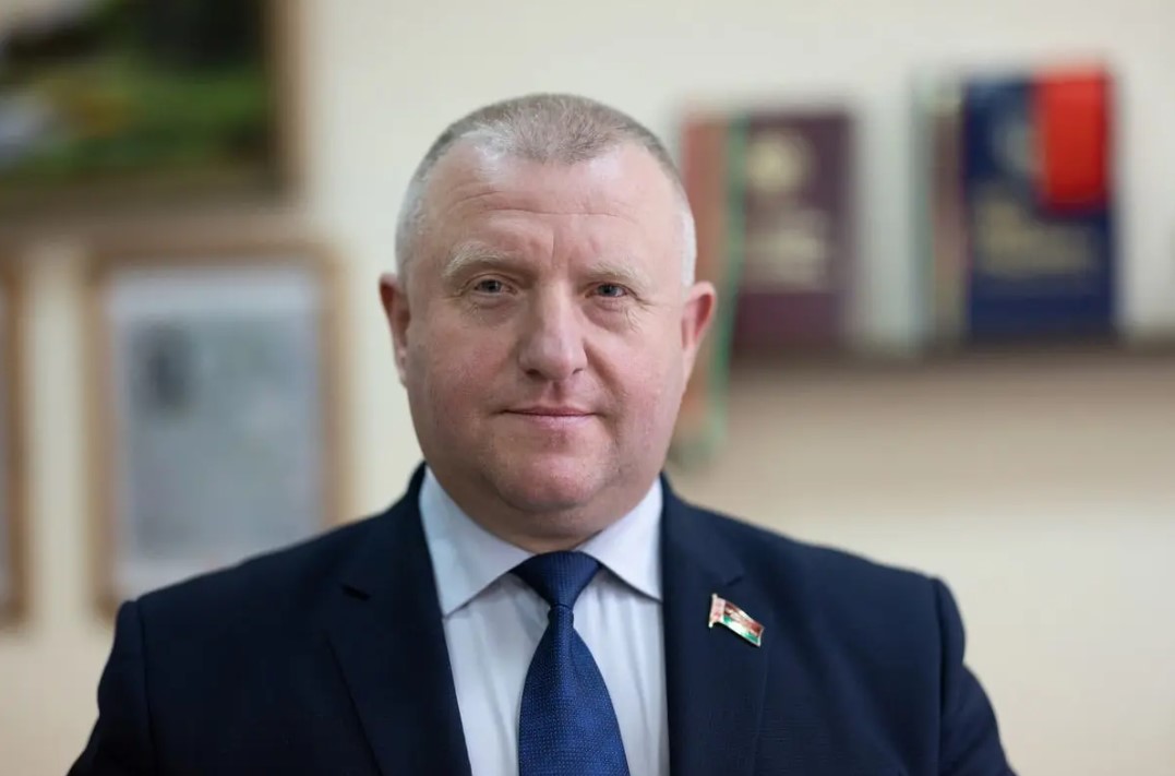 Олег Дьяченко проведет прямую телефонную линию и личный прием граждан в Осиповичах