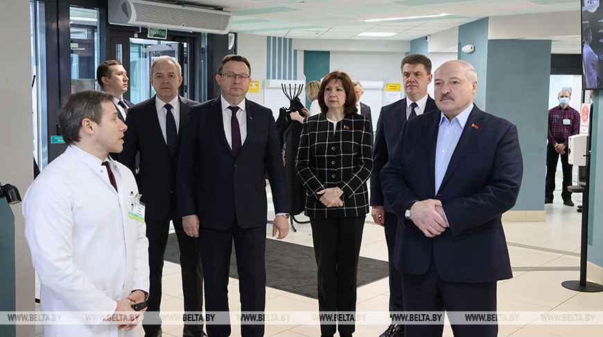 Президент ознакомился с развитием отечественной трансплантологии 