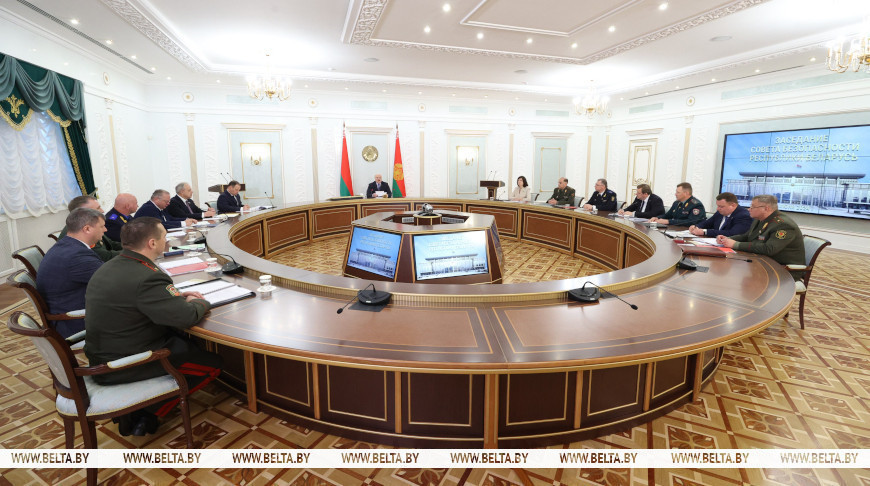 Lukashenko convenes Security Council meeting