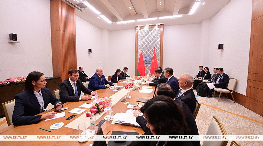 Lukashenko, Xi Jinping meet in Astana