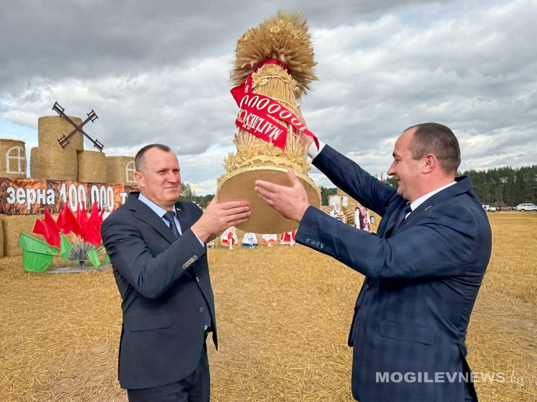 Аграрии Могилевской области преодолели рубеж по намолоту миллиона тонн зерна нового урожая