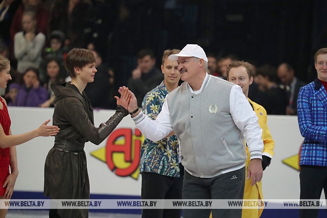Гала-представлением закончился чемпионат Европы по фигурному катанию в Минске. В церемонии закрытия турнира принял участие Президент Республики Беларусь А.Лукашенко