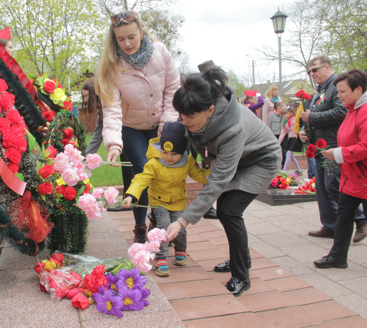 Мероприятия ко Дню Победы и Дню Государственного флага Республики Беларусь и Государственного герба Республики Беларусь в городе накануне 9 мая