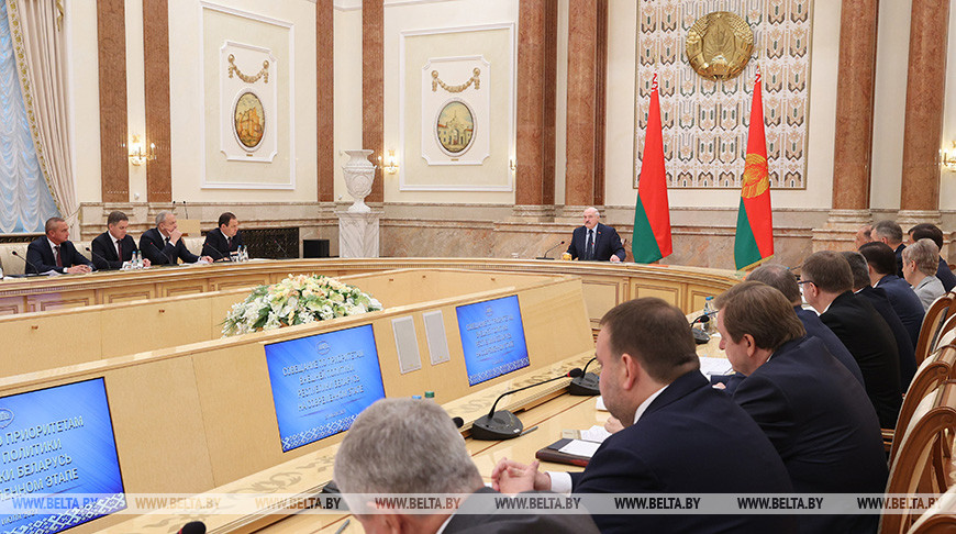 Lukashenko orders to cut Belarus' diplomatic presence in Europe