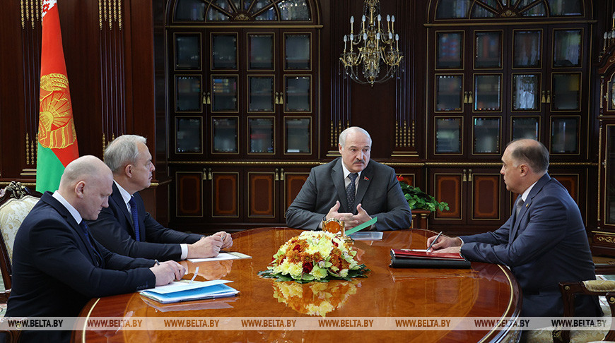 Lukashenko hosts meeting to discuss KGB's development