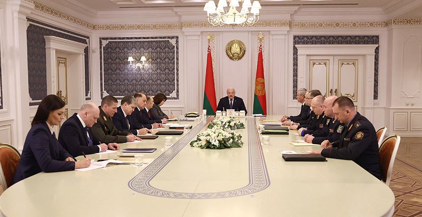 Лукашенко: для ИП надо еще раз разъяснить, каким путем мы будем двигать их к цивилизованной торговле