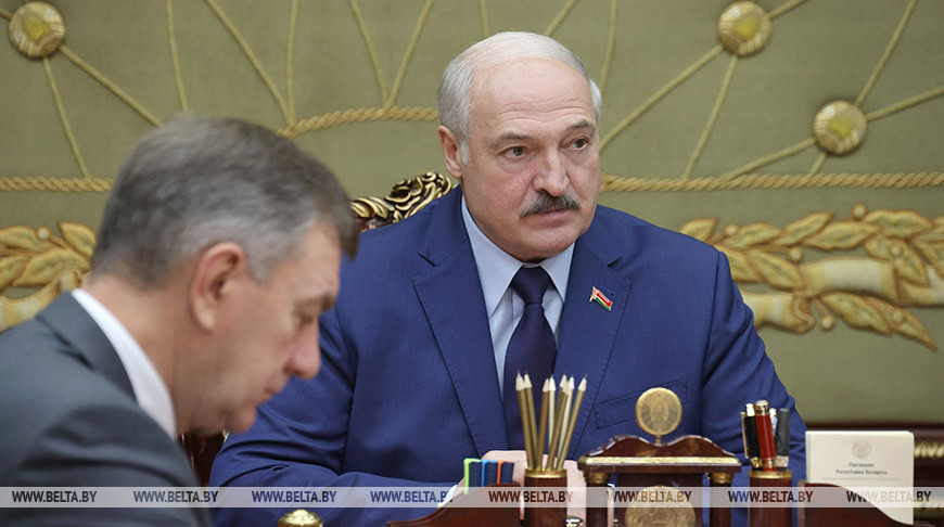 Lukashenko calls for efforts to keep Belarus' industry on track, warns Western spies