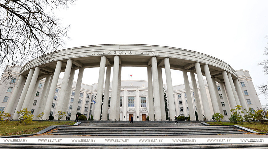 Belarusian scientists promised higher wages in exchange for results