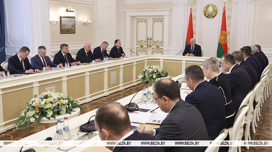 Lukashenko names three drivers for Belarus’ economic growth