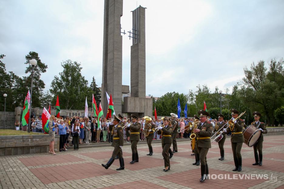 Митинг, посвященный 77-летию освобождения Могилева от фашистских захватчиков, прошел на мемориальном комплексе "Луполовский лагерь смерти"