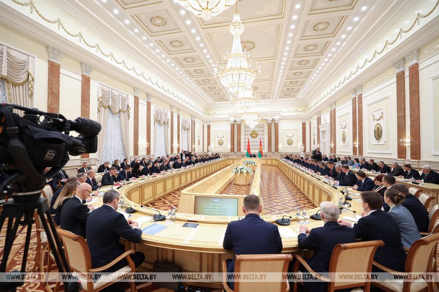 Lukashenko: Belarus welcomes migrants who want to work, who respect our state 