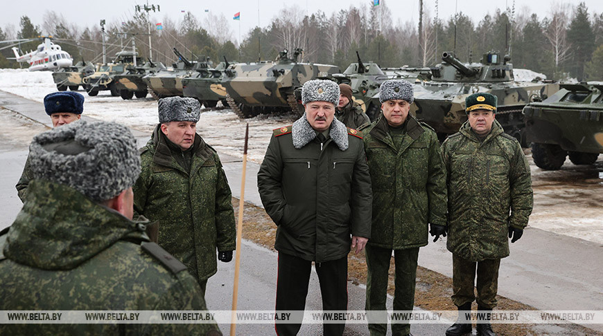 Президент посещает учение "Союзная решимость-2022" на полигоне под Осиповичами