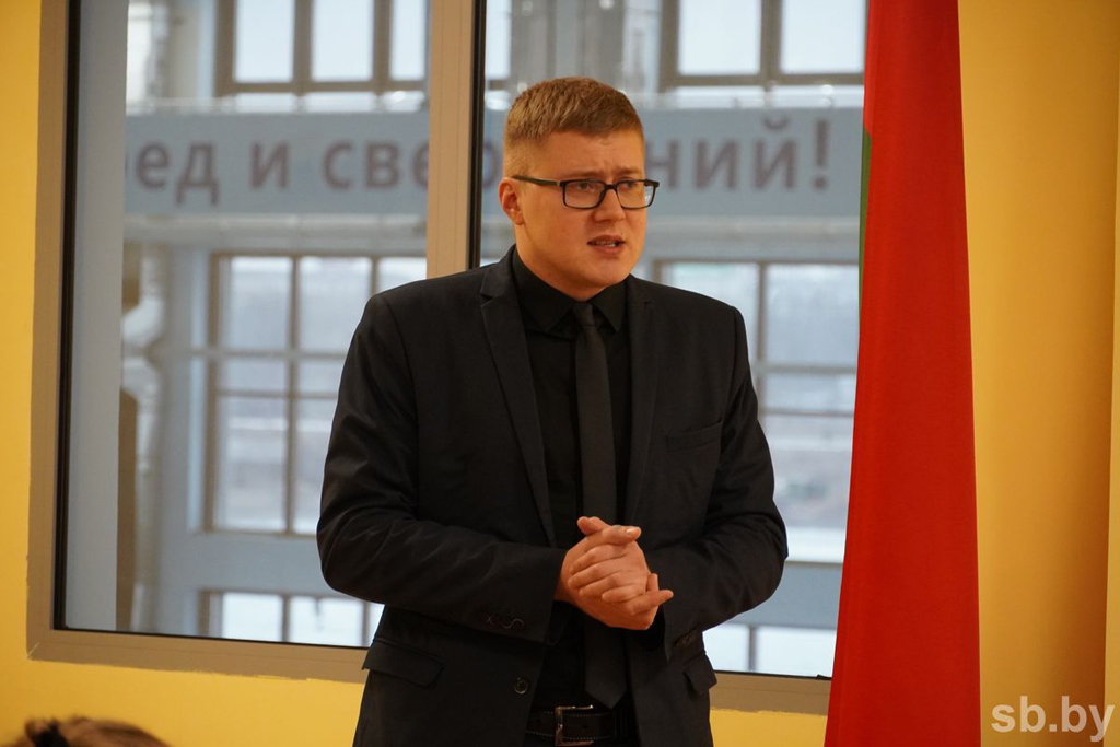 Михаил
Погоцкий: благодаря молодежному парламенту мнение молодежи звучит с высоких
трибун