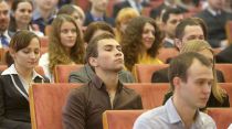 Палата представителей приняла поправки в закон о молодежной политике