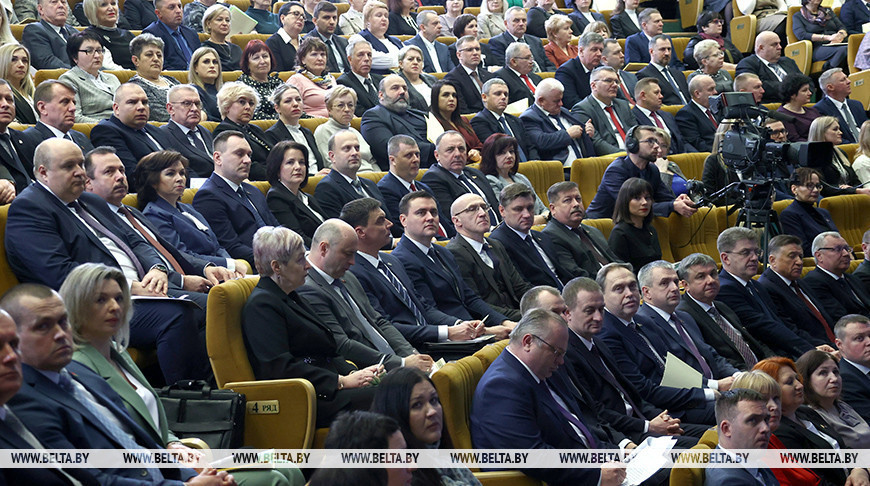 Lukashenko: Belkoopsoyuz should provide quality services to villagers