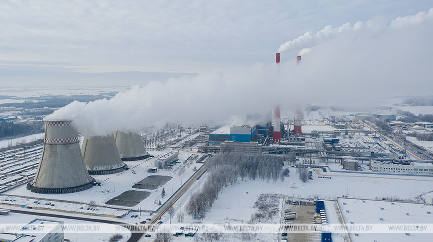 Lukashenko sends professional day greetings to energy workers