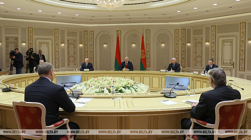 Lukashenko talks about close ties with Russia, Russia's regions