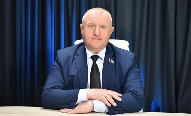 18 июня депутат Палаты представителей Национального собрания Олег Дьяченко проведет прямую линию и прием граждан в Осиповичах