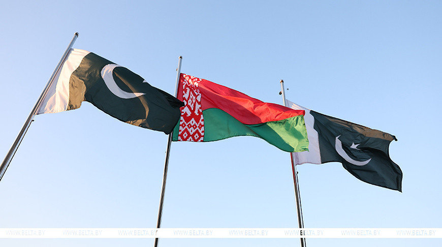 Lukashenko arrives in Pakistan on official visit