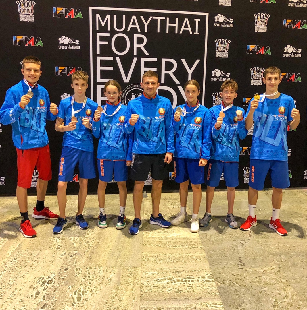 Шесть медалей привезли с Чемпионата мира по тайскому боксу юные осиповичские спортсмены