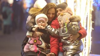 Более 13,5 тыс.семей открыли депозитные счета по новой программе "Семейный капитал"
