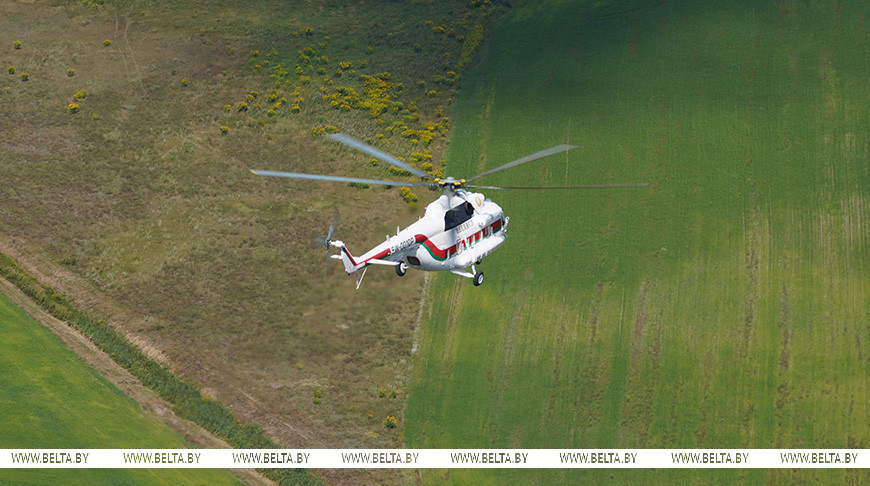 Lukashenko inspects Gomel Oblast, Minsk Oblast from helicopter