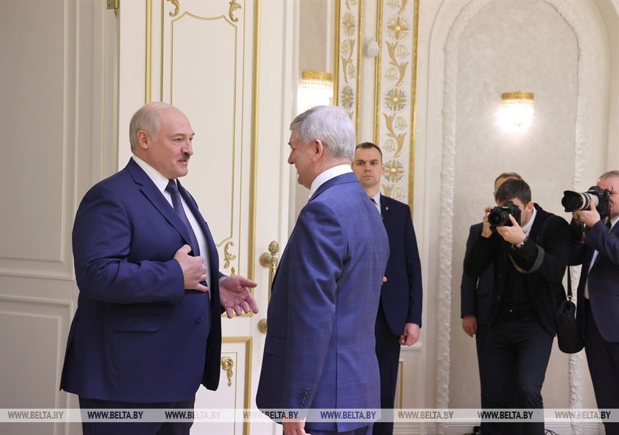 Lukashenko: Industrial cooperation should become basis for interaction with Russian regions