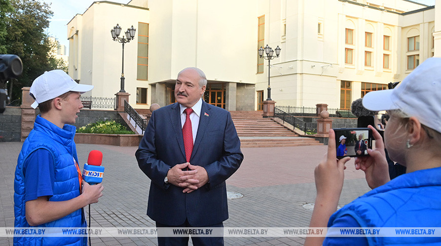 Lukashenko reveals his formula for success