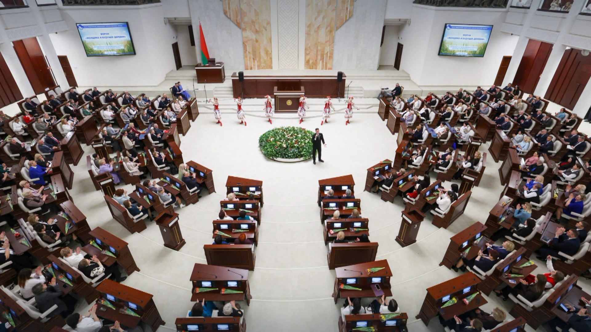 Республиканский форум «Женщина и будущее деревни» - какие инициативы предложили белоруски