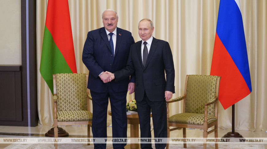 Критика правительства, жилье военным, приглашение Байдена и встреча с Путиным. Подробности горячей Недели Президента от БелТА 
