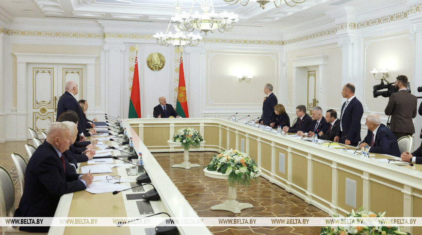 Lukashenko on financing of science: Results will be rewarded