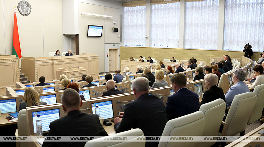 Сергеенко на совещании по вопросу рассмотрения предложений об усилении роли местных советов депутатов первичного уровня: советам депутатов всех уровней быть, и им нужно развиваться
