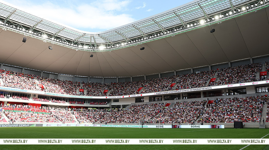 Football stadium in Minsk built thanks to Lukashenko’s wild idea, surprise from Xi Jinping