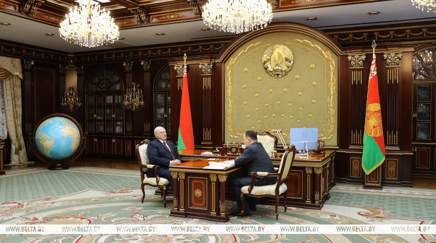 Economy, agriculture, personnel in focus of Lukashenko’s meeting with Golovchenko