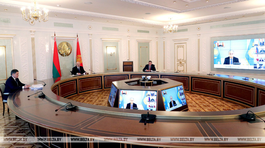 Лукашенко: в складывающейся ситуации цена на природный газ должна быть более адаптивной