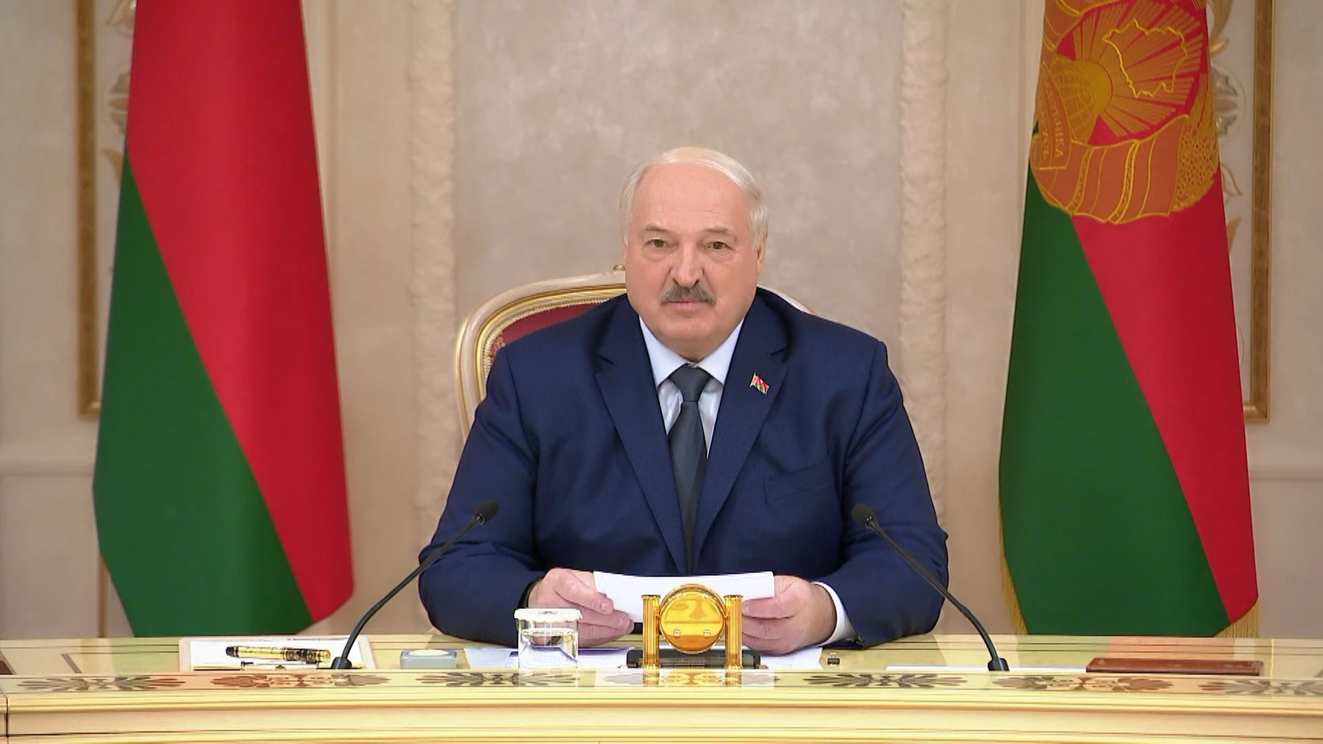 "Вторичные ресурсы - это наше золото". Лукашенко актуализировал задачи по обращению с отходами