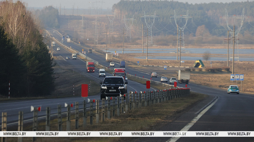 Lukashenko wants road repair operations over by 9 May