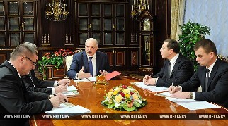 Лукашенко поручил привести в цивилизованную юридическую форму взаимодействие государства с СПК