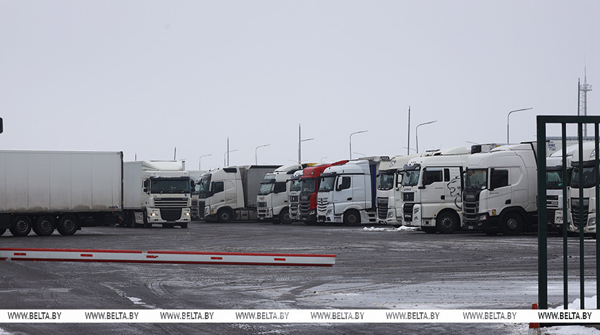 Самую крупную зону ожидания в Европе открыли вблизи пункта пропуска "Козловичи"