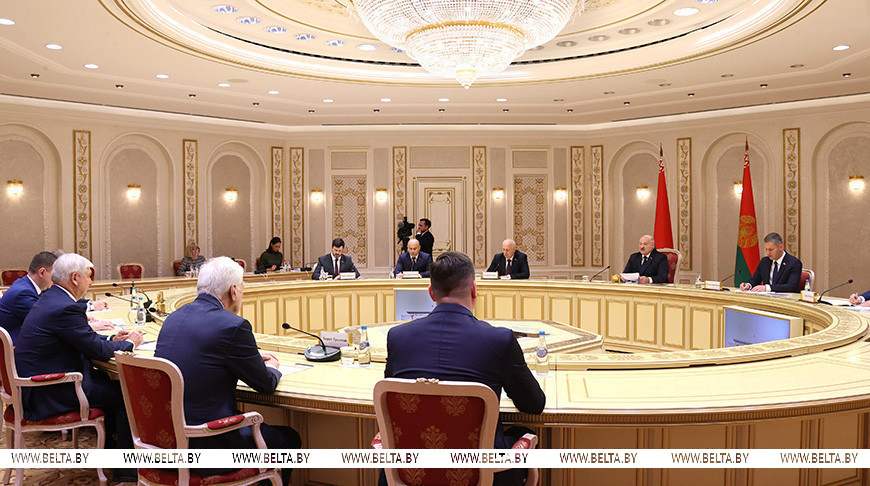 Lukashenko: Belarus, Russia's Voronezh Oblast should try to achieve $1bn in trade